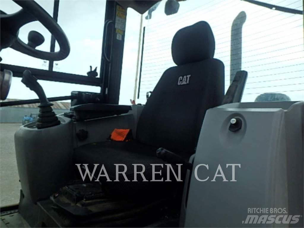CAT 908M 輪胎式裝載機