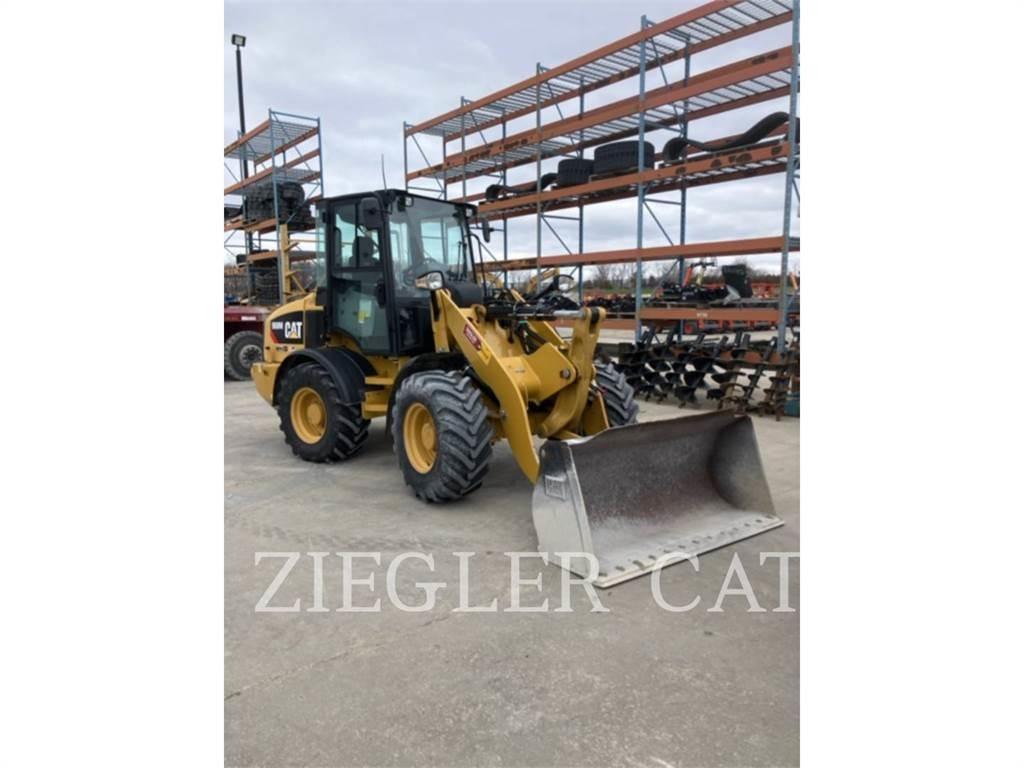 CAT 908M 輪胎式裝載機