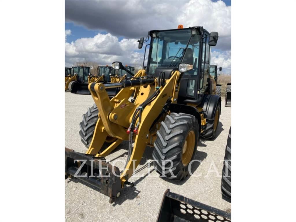 CAT 908M 輪胎式裝載機