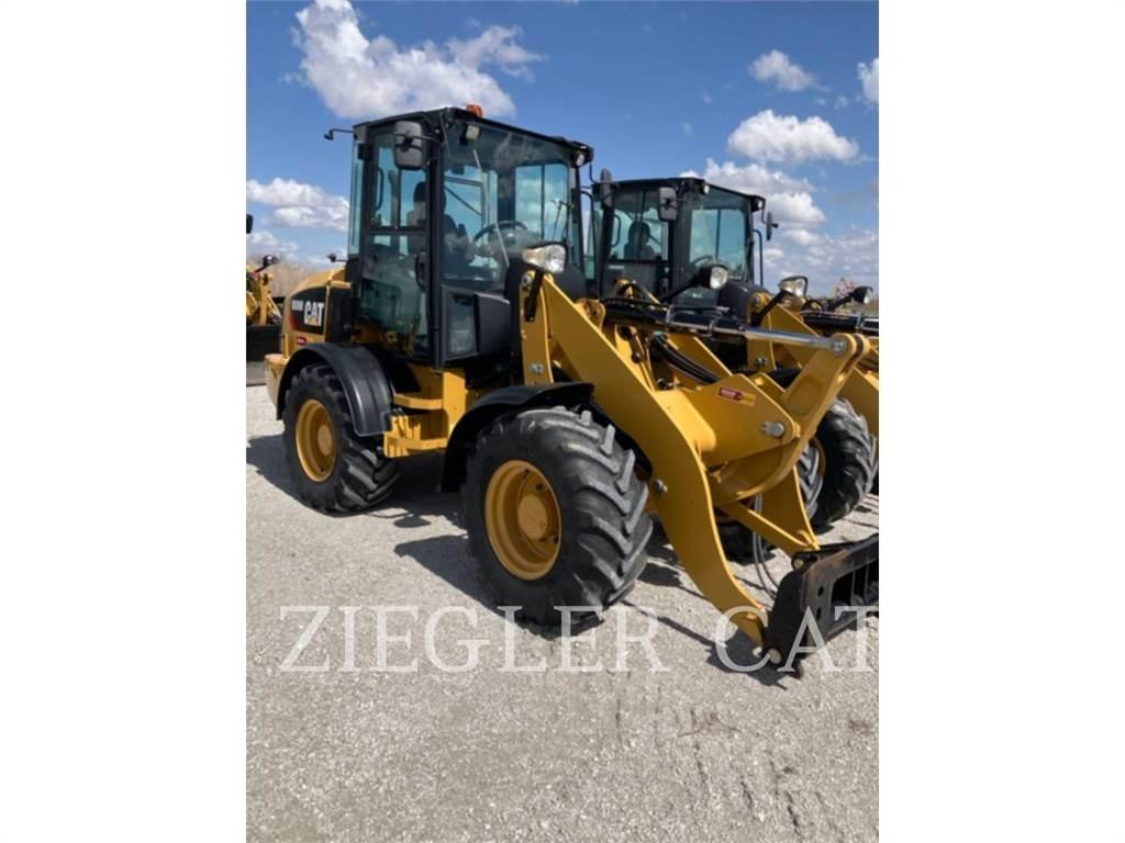 CAT 908M 輪胎式裝載機