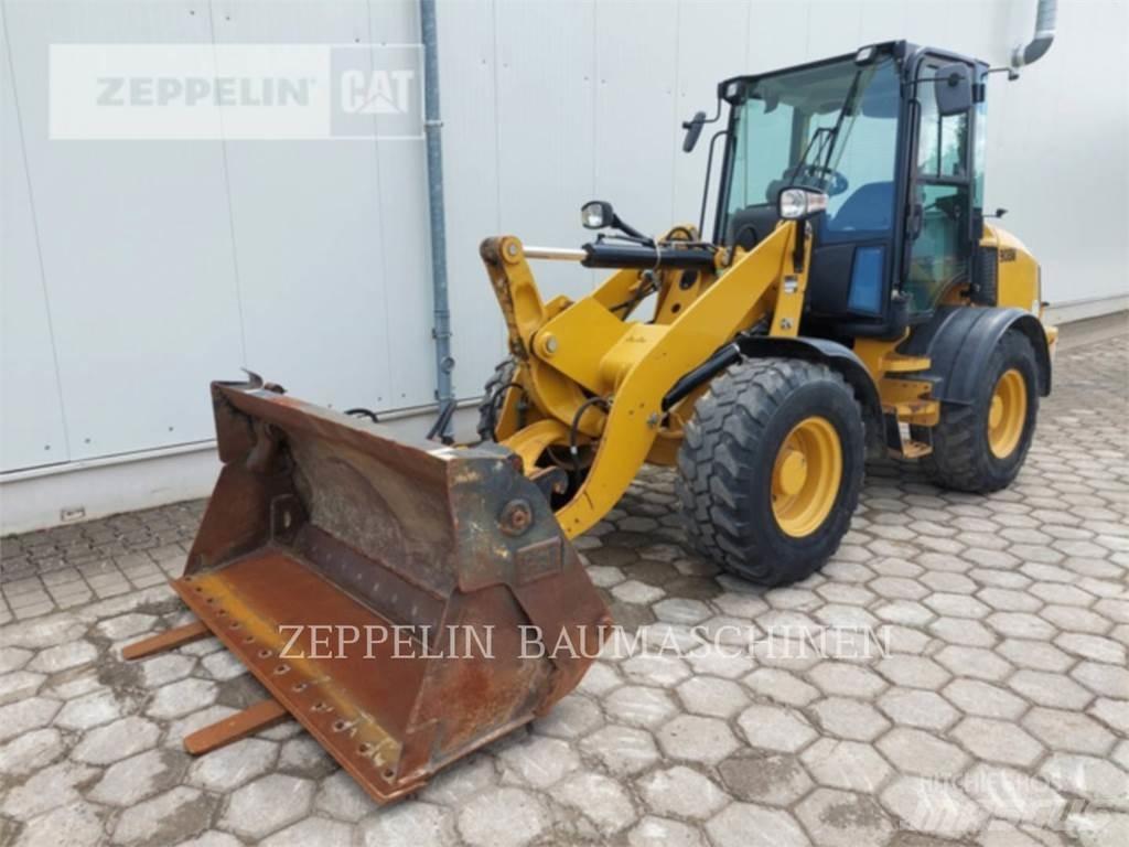 CAT 908M 輪胎式裝載機