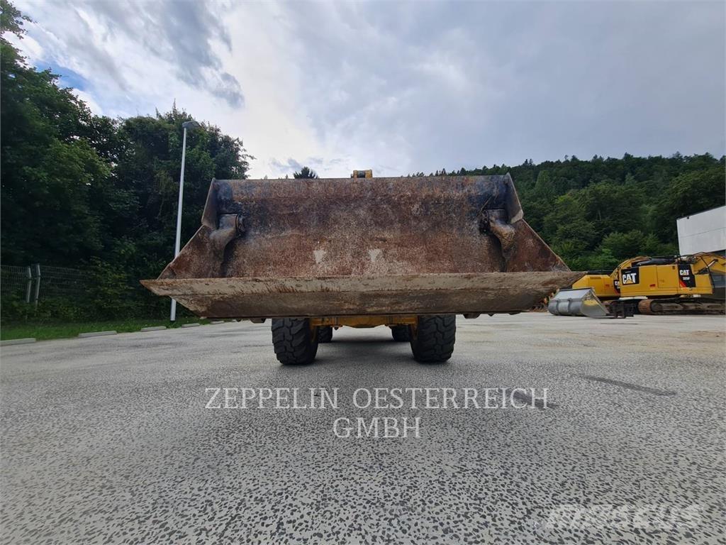 CAT 908M 輪胎式裝載機