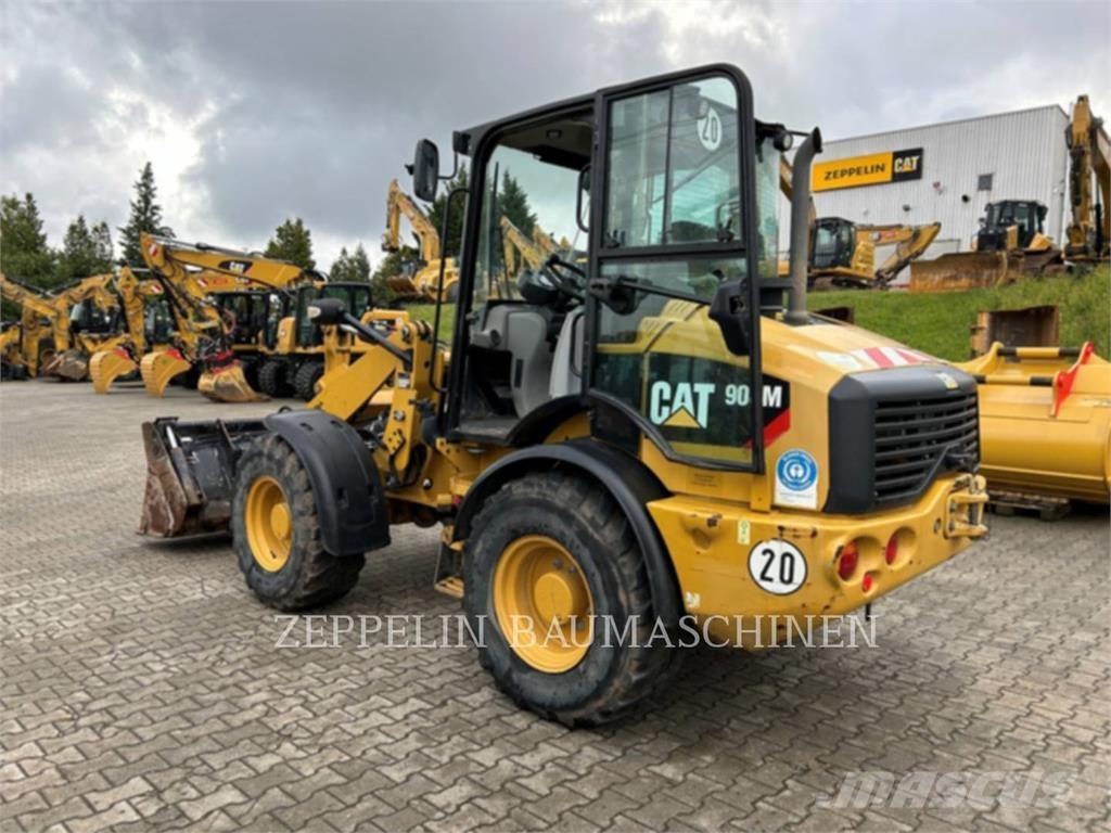 CAT 908M 輪胎式裝載機