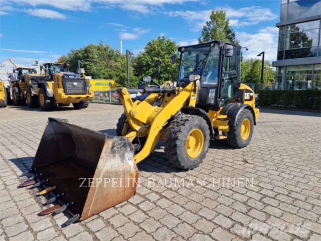 CAT 908M 輪胎式裝載機