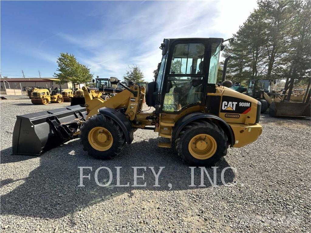 CAT 908M 輪胎式裝載機