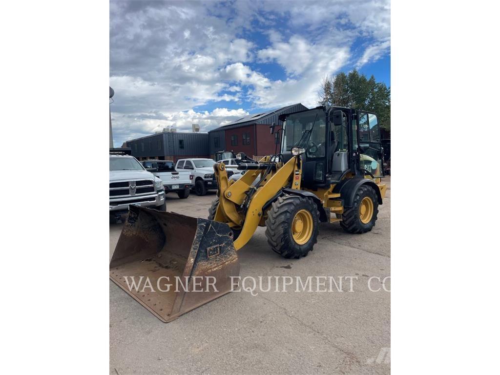 CAT 908M 輪胎式裝載機