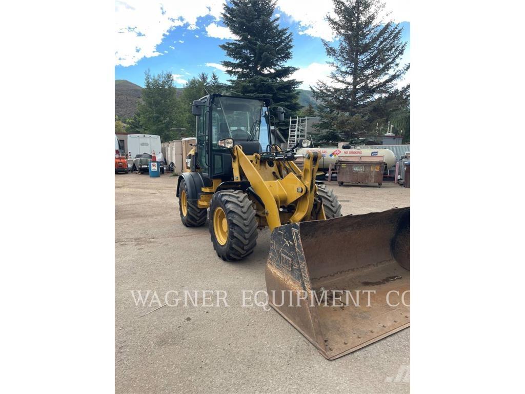 CAT 908M 輪胎式裝載機