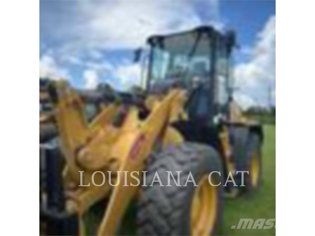 CAT 910 輪胎式裝載機