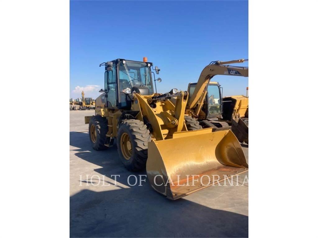 CAT 910M 輪胎式裝載機