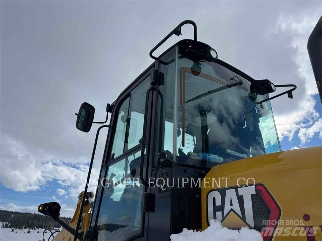CAT 914 輪胎式裝載機