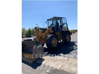 CAT 914 輪胎式裝載機