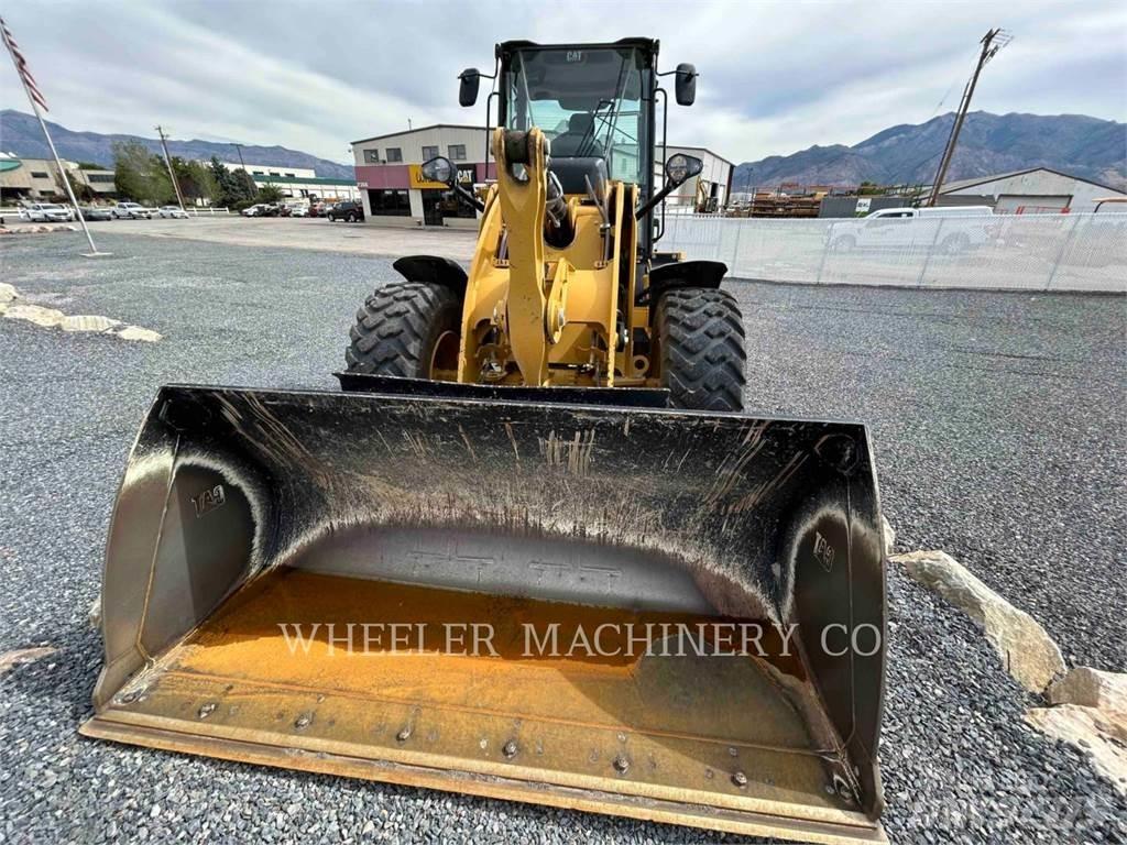CAT 914 輪胎式裝載機