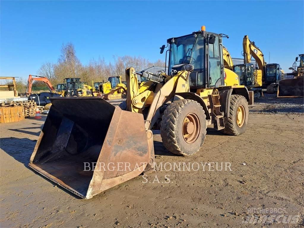 CAT 914 輪胎式裝載機