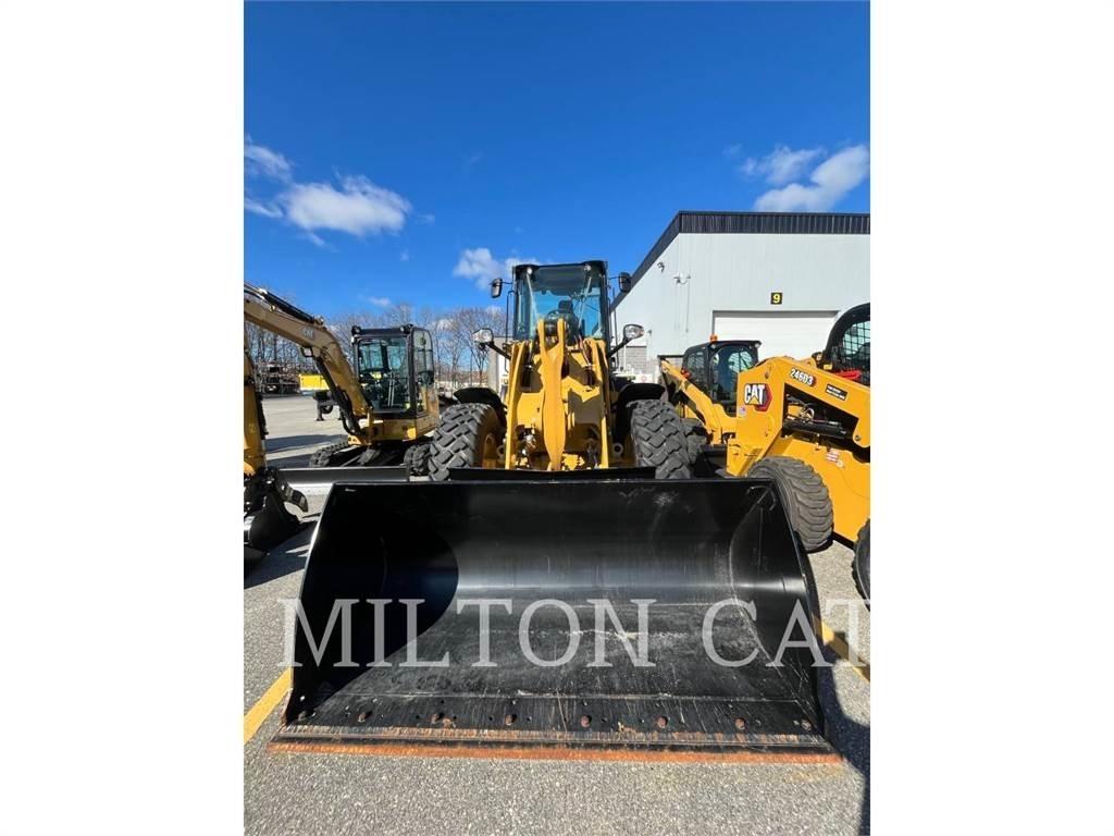 CAT 914 輪胎式裝載機