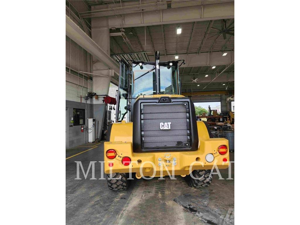 CAT 914 輪胎式裝載機