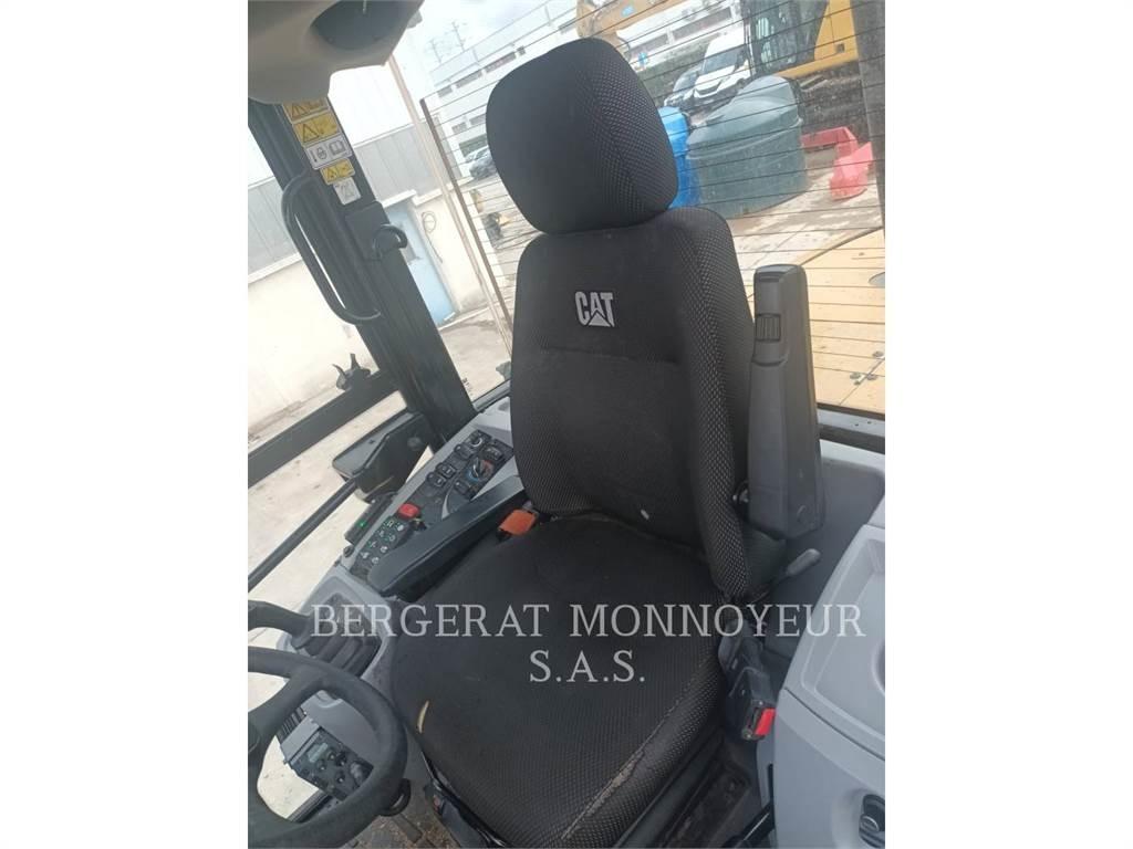 CAT 914M 輪胎式裝載機