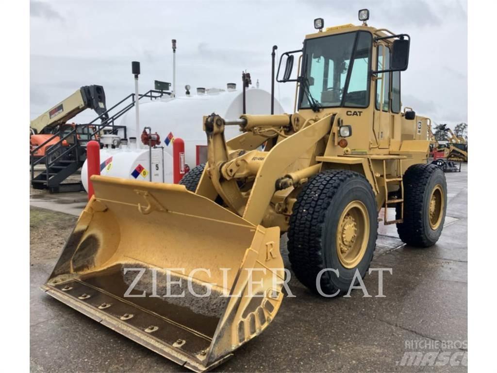 CAT 916 輪胎式裝載機
