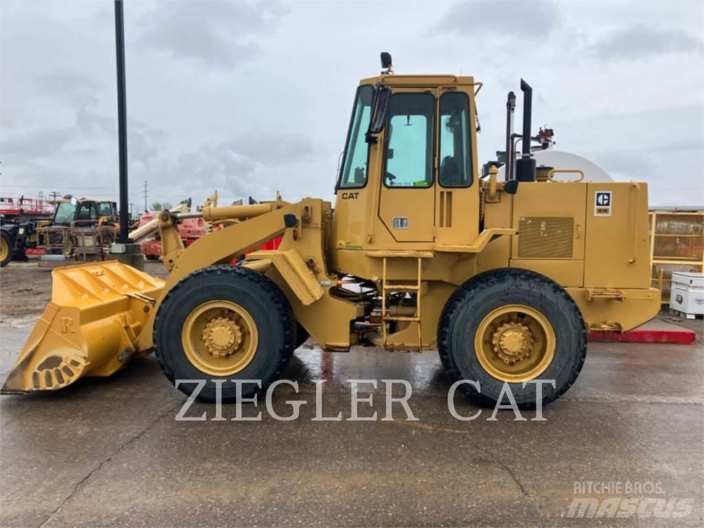 CAT 916 輪胎式裝載機