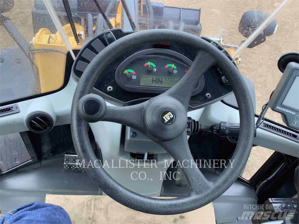 CAT 918M 輪胎式裝載機