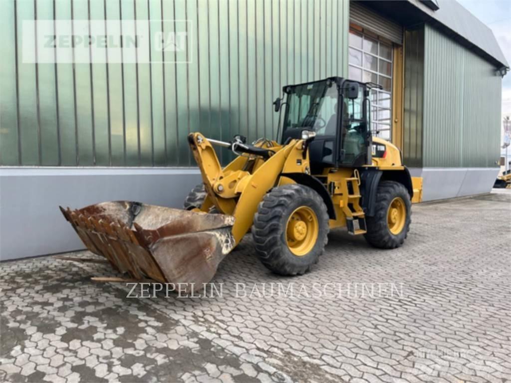 CAT 918M 輪胎式裝載機