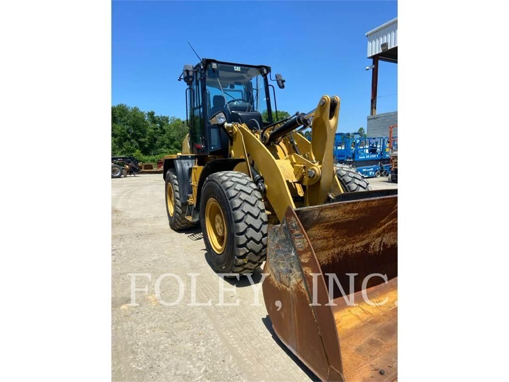 CAT 918M 輪胎式裝載機