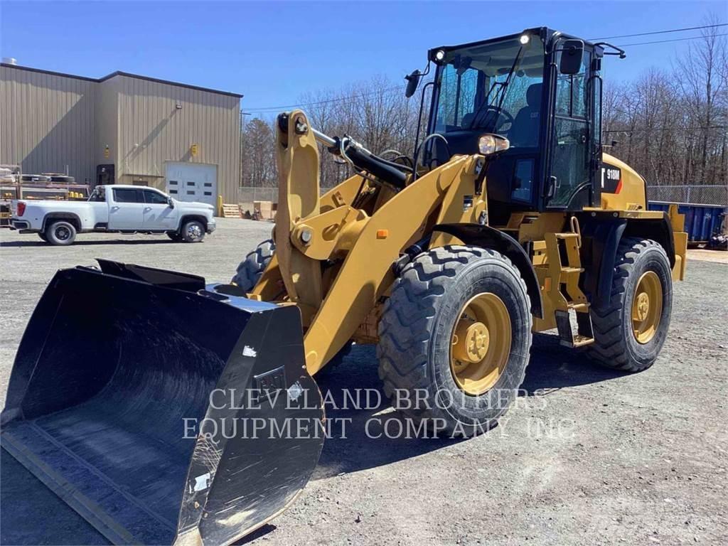 CAT 918M 輪胎式裝載機