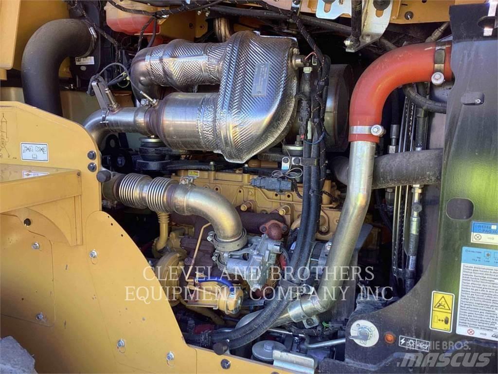 CAT 918M 輪胎式裝載機
