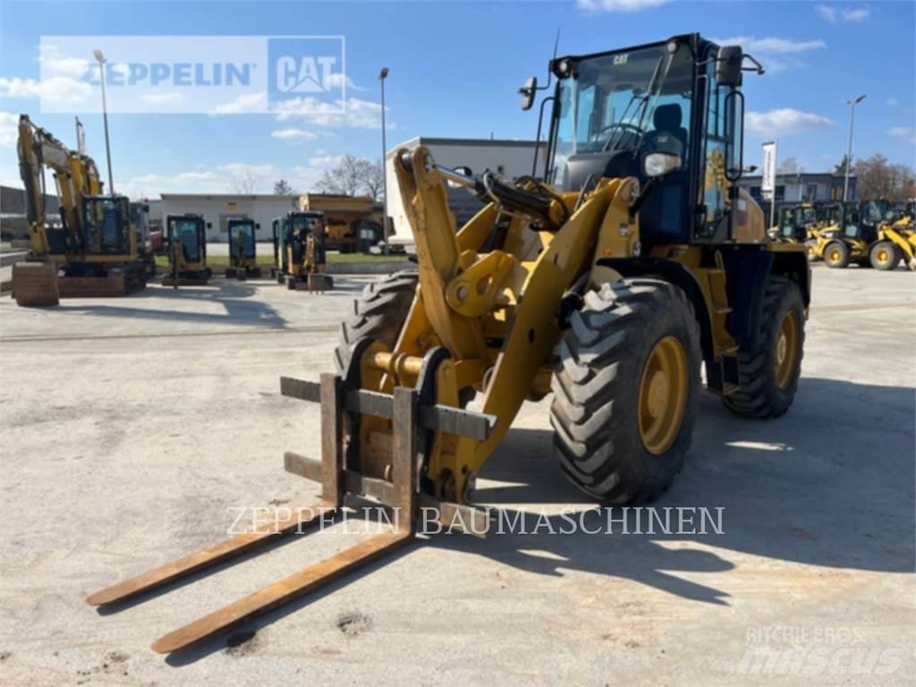 CAT 918M 輪胎式裝載機