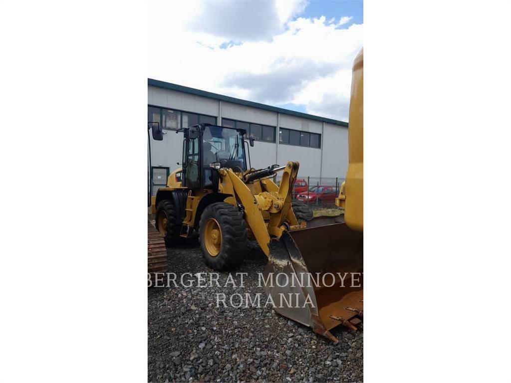CAT 918M 輪胎式裝載機