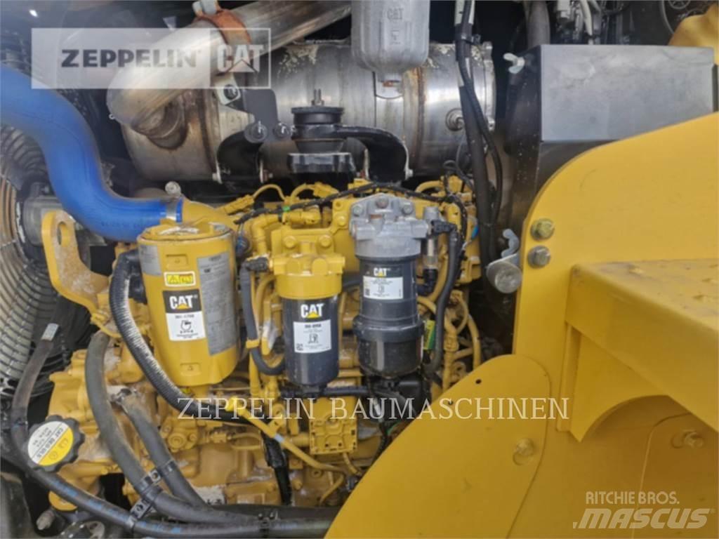 CAT 918M 輪胎式裝載機