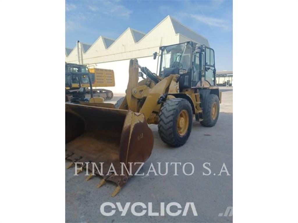 CAT 918M 輪胎式裝載機