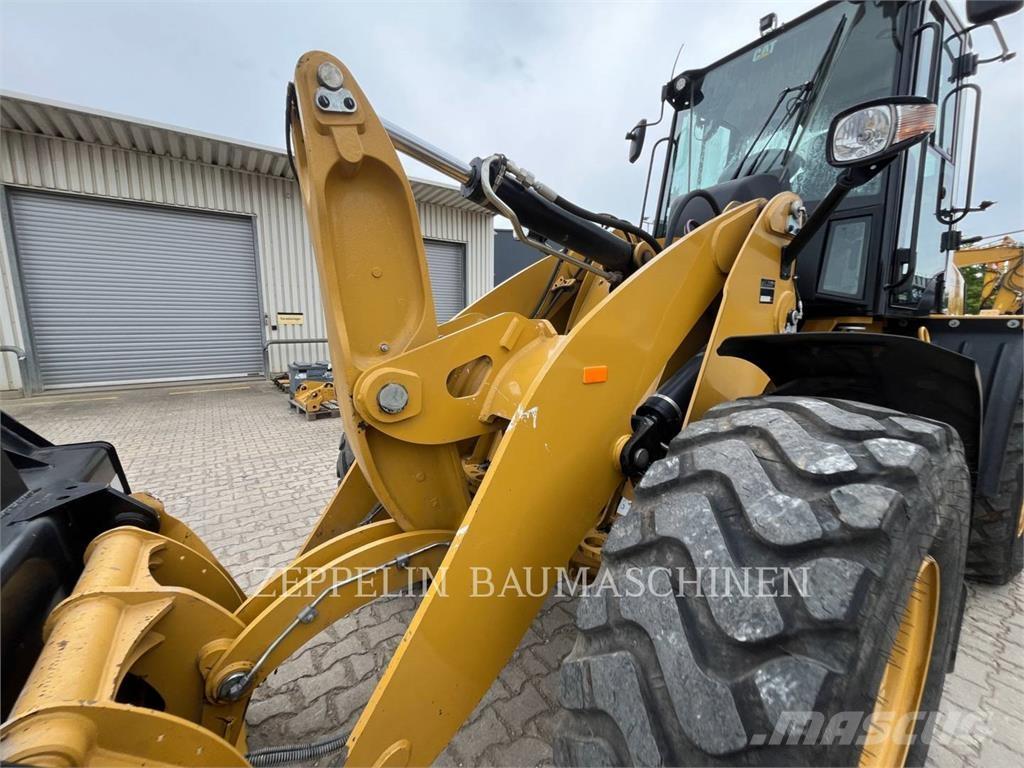 CAT 918M 輪胎式裝載機
