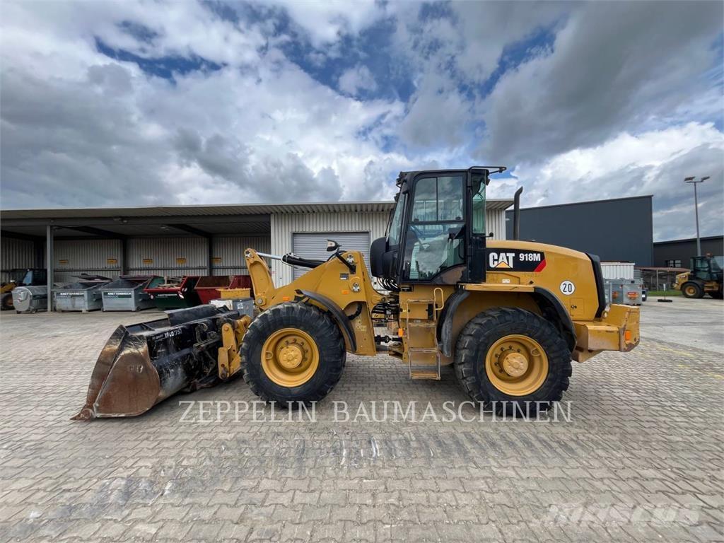 CAT 918M 輪胎式裝載機