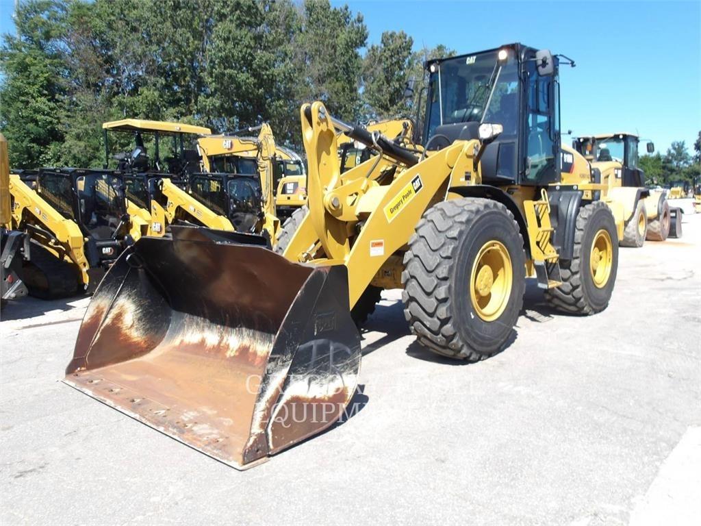 CAT 918M 輪胎式裝載機