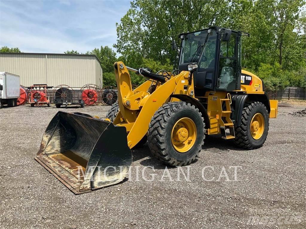 CAT 918M ARQ 輪胎式裝載機