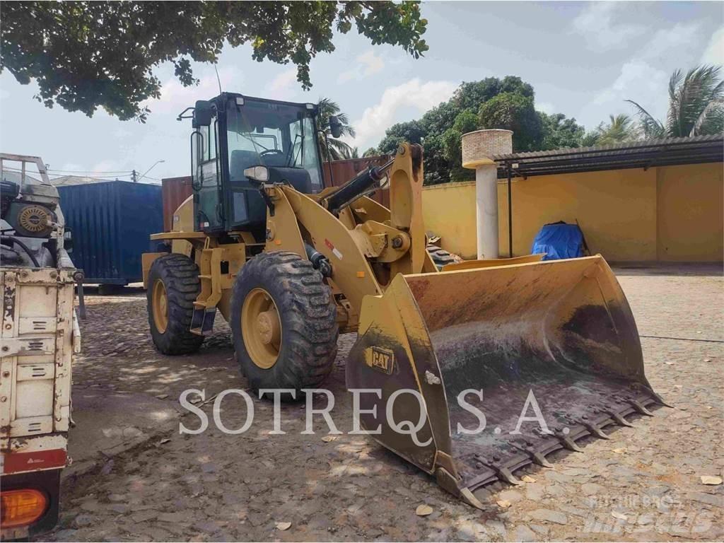 CAT 920 輪胎式裝載機
