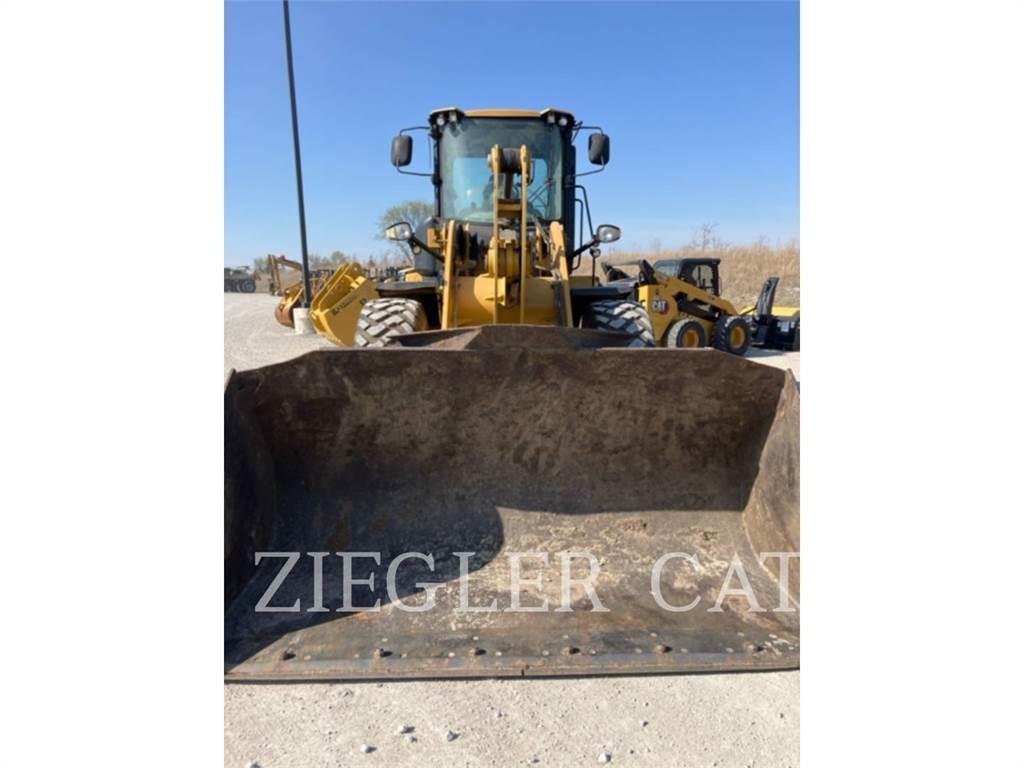 CAT 924K 輪胎式裝載機