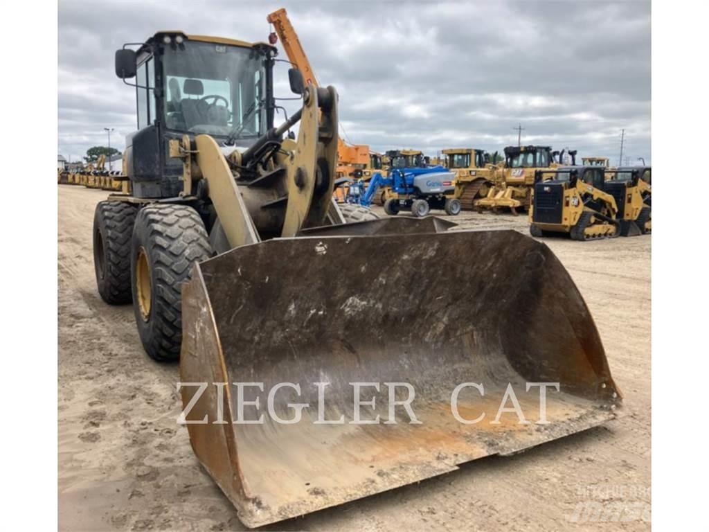 CAT 924K 輪胎式裝載機