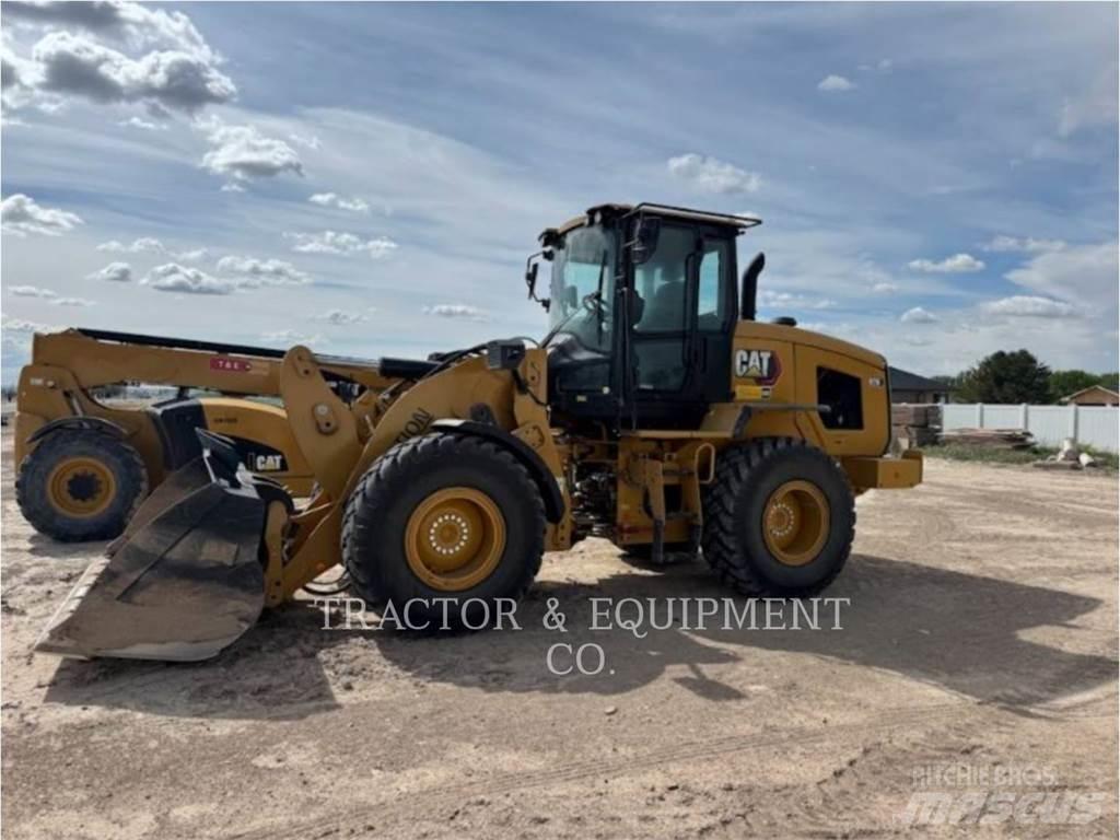 CAT 926 輪胎式裝載機