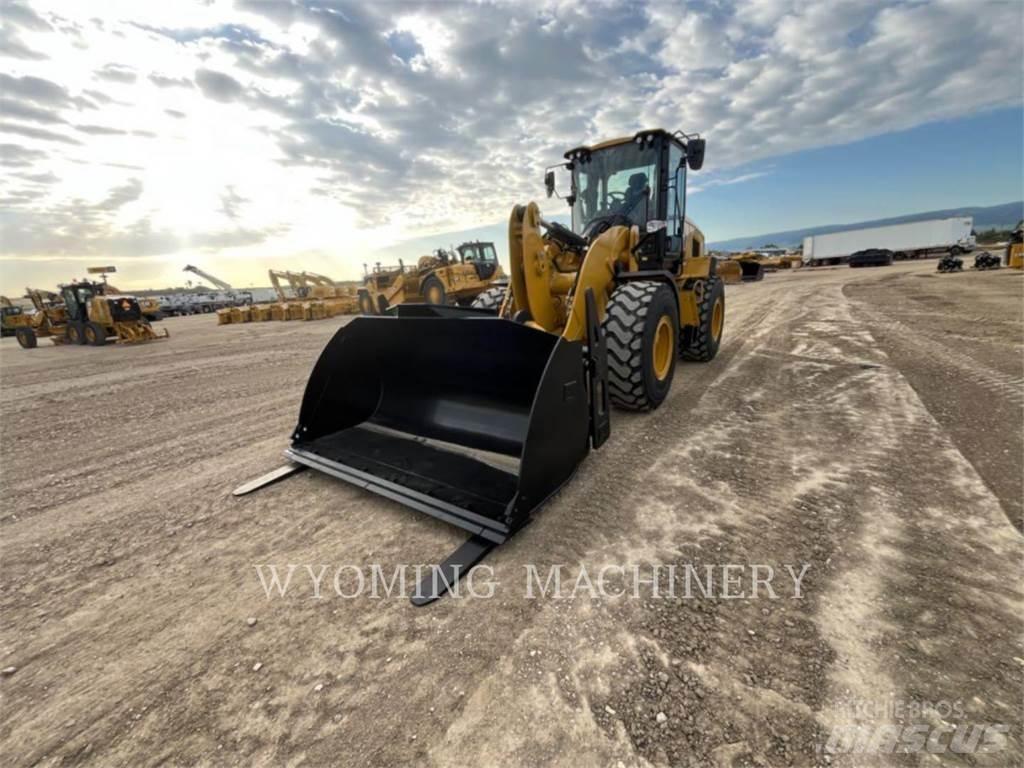 CAT 926 輪胎式裝載機