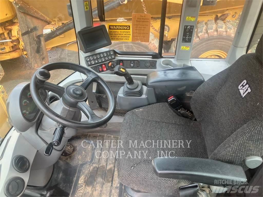 CAT 926M 輪胎式裝載機