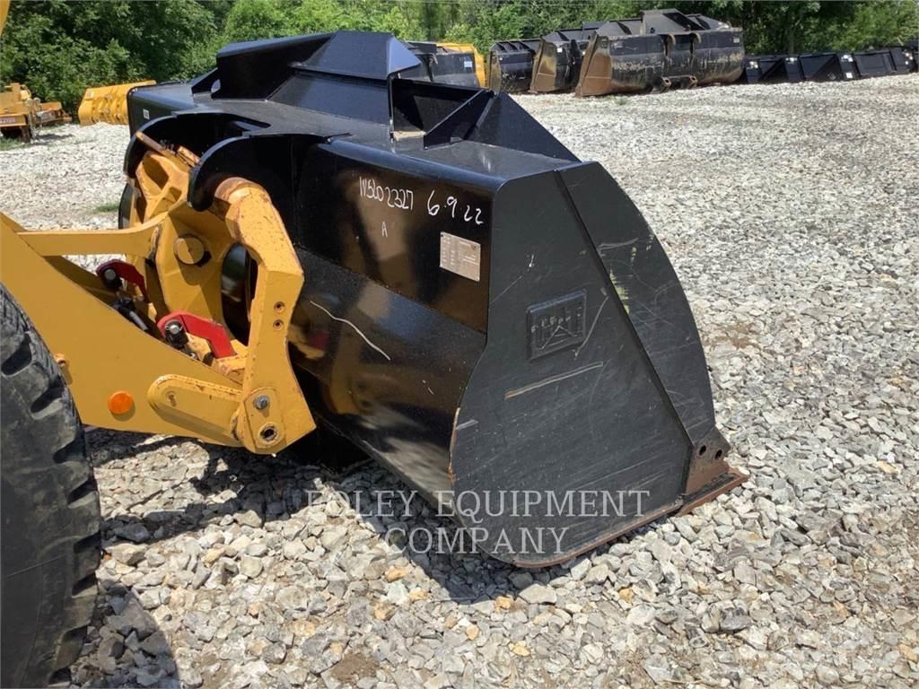 CAT 926M 輪胎式裝載機