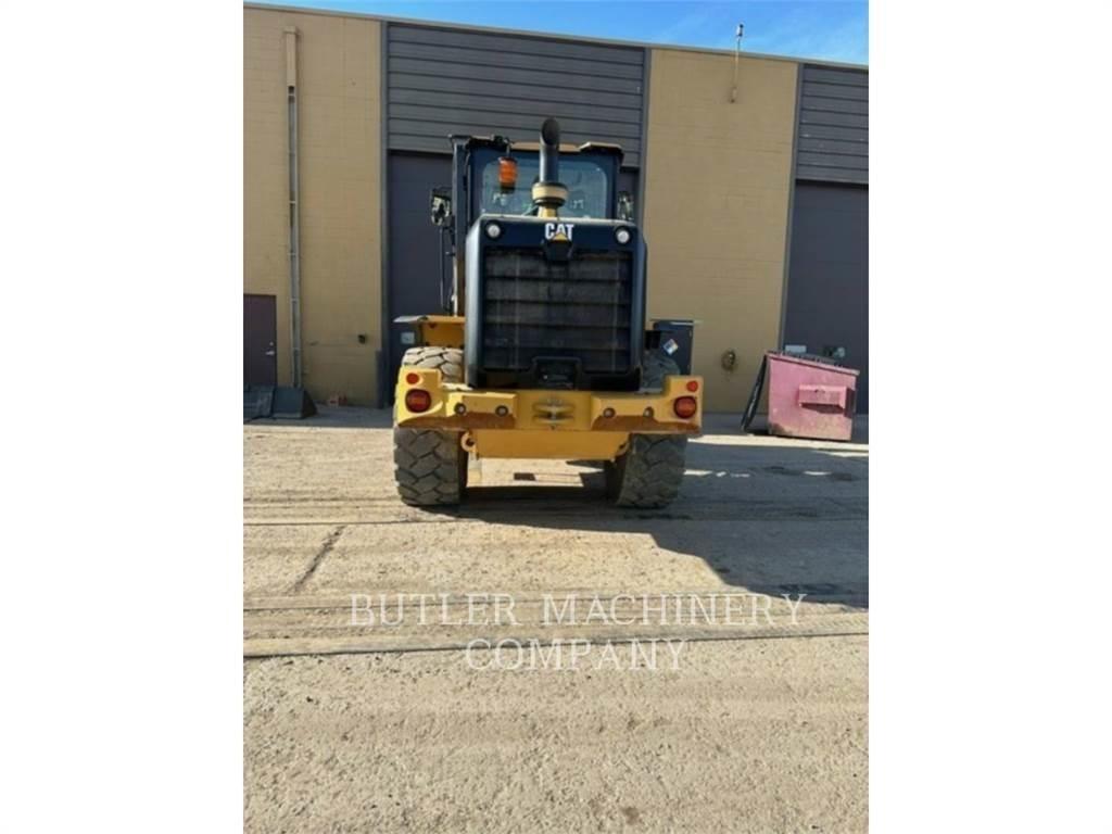 CAT 926M 輪胎式裝載機