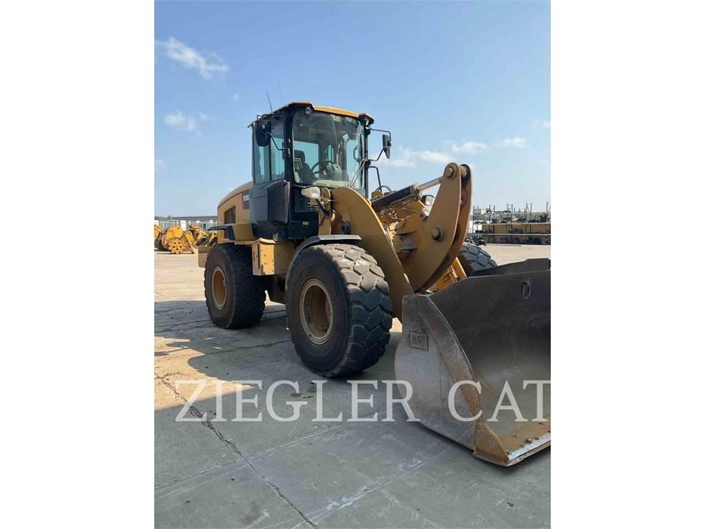 CAT 926M 輪胎式裝載機