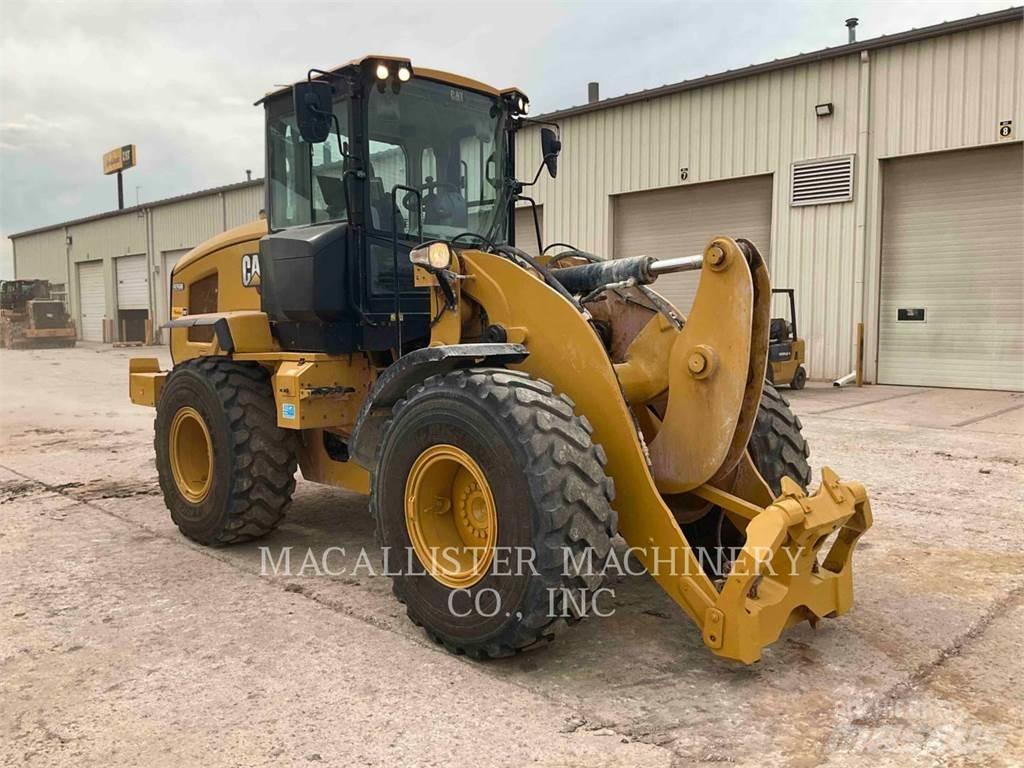 CAT 926M 輪胎式裝載機
