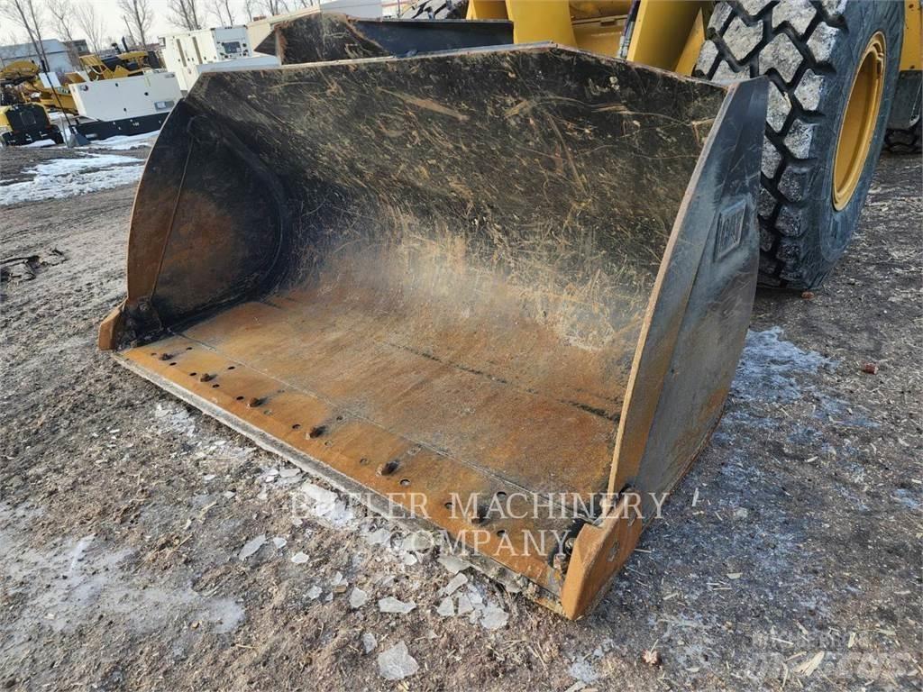 CAT 926M 輪胎式裝載機