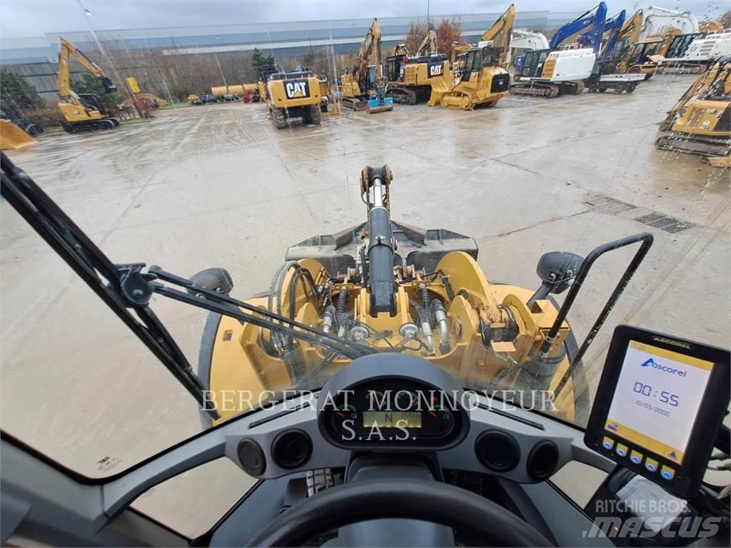 CAT 926M 輪胎式裝載機