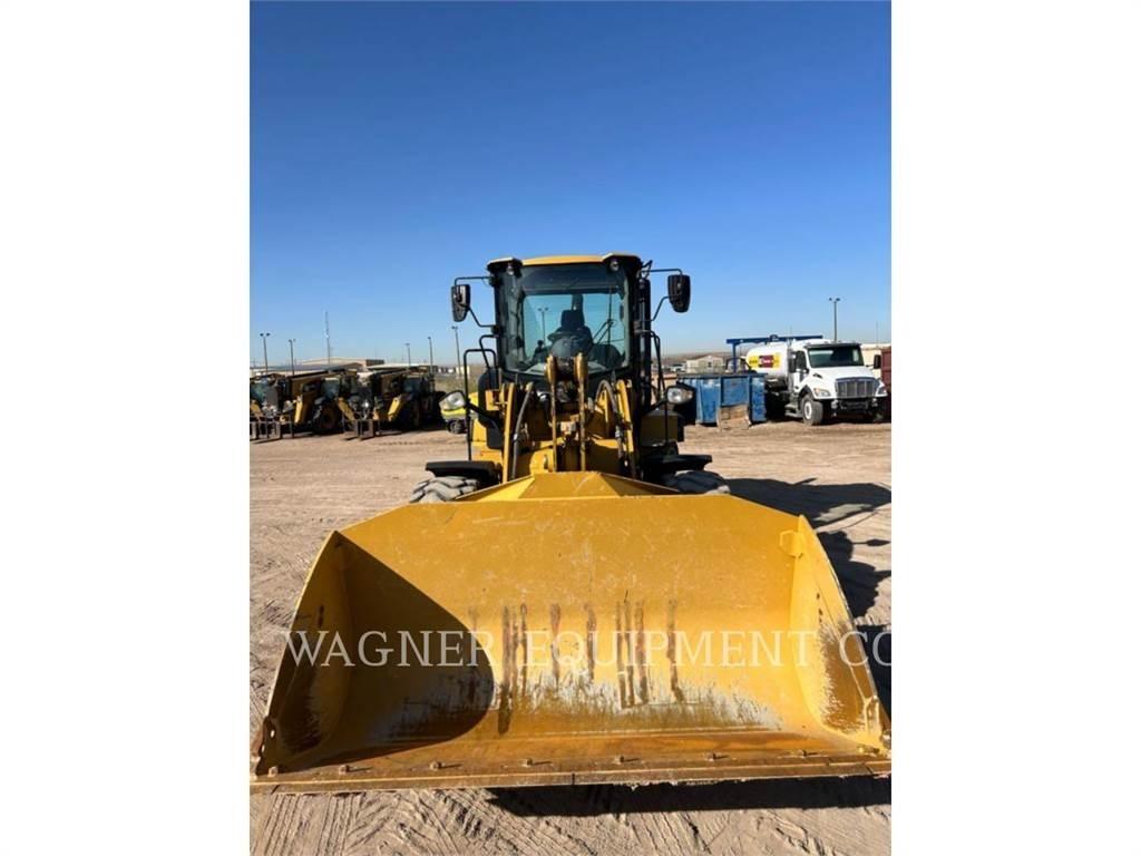 CAT 926M 輪胎式裝載機