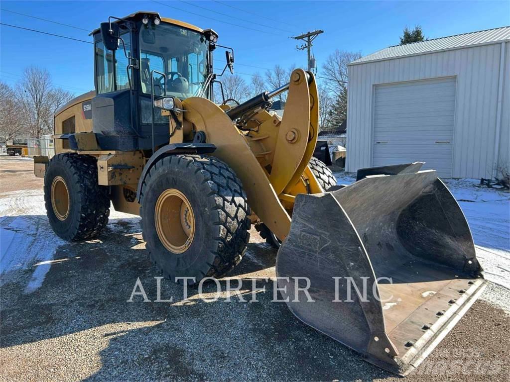 CAT 926M 輪胎式裝載機