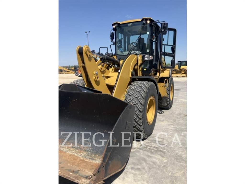 CAT 926M 輪胎式裝載機